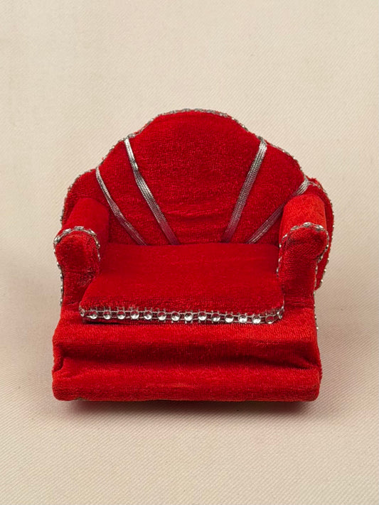 Vyasasana — Seat of Honour