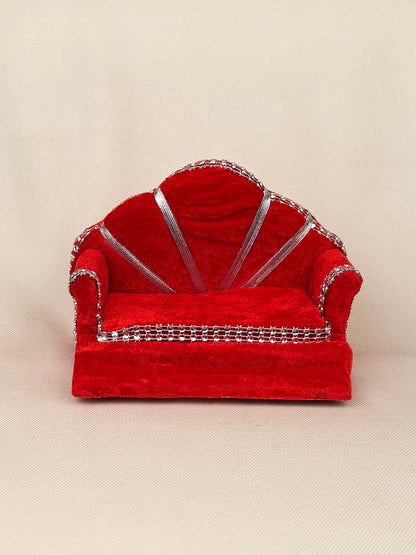 Vyasasana — Seat of Honour