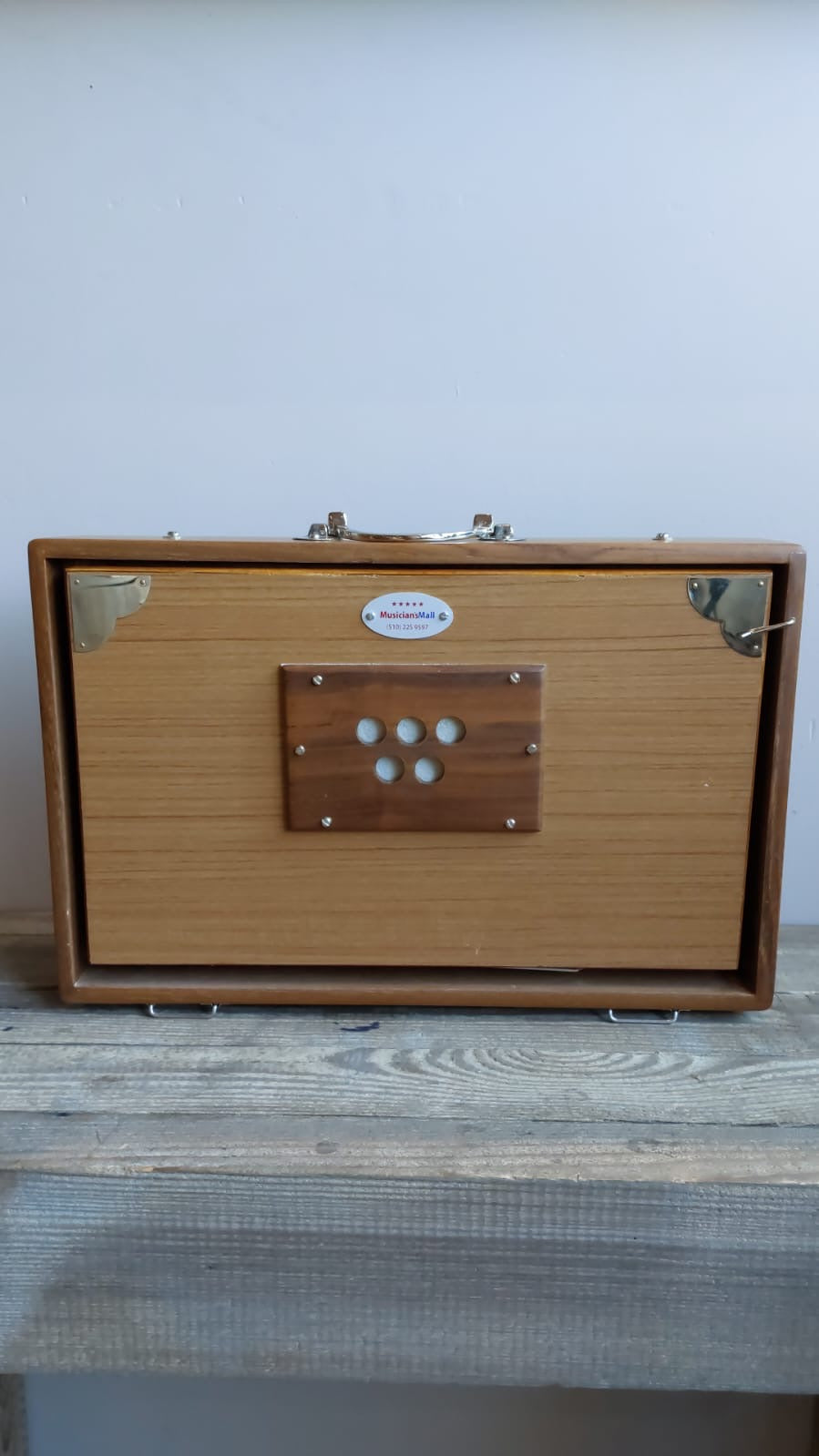 Shrutibox