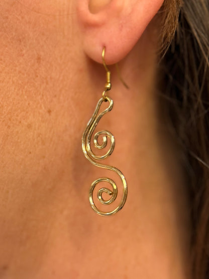Hook Spiral Wirework Earrings (Gold-Colored)